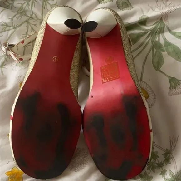 Vintage red polka dot irregular choice heels - Picture 6 of 8